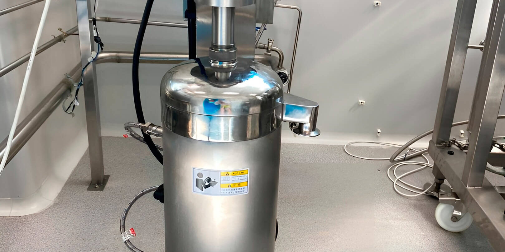 High-speed tubular centrifuge for pharma